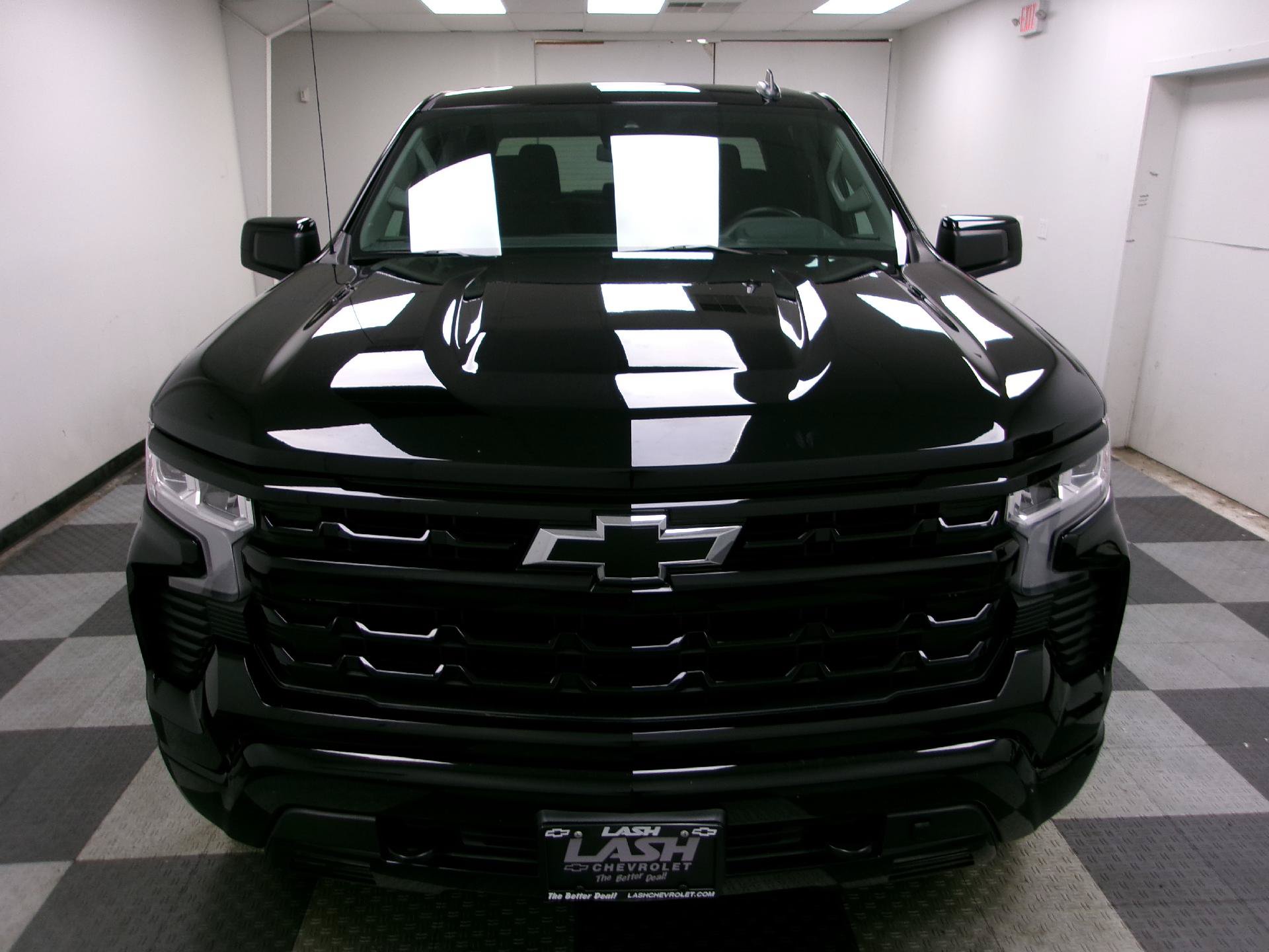 Used 2024 Chevrolet Silverado 1500 RST w/ Protection Package AWD/4WD image 13