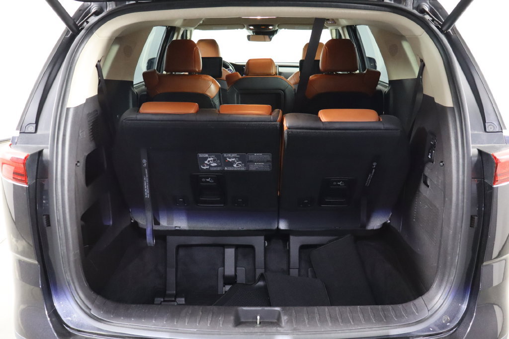 Used 2022 Kia Carnival SX FWD image 18