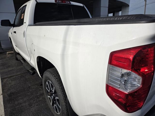 Used 2016 Toyota Tundra SR5 w/ SR5 Upgrade Package RWD image 6