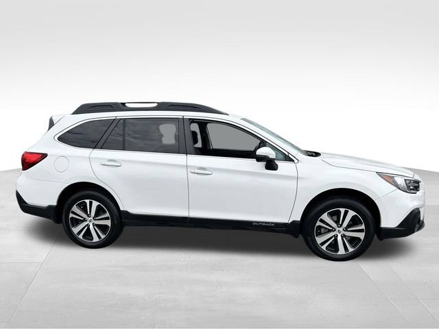 Used 2018 Subaru Outback 2.5i Limited AWD/4WD image 2