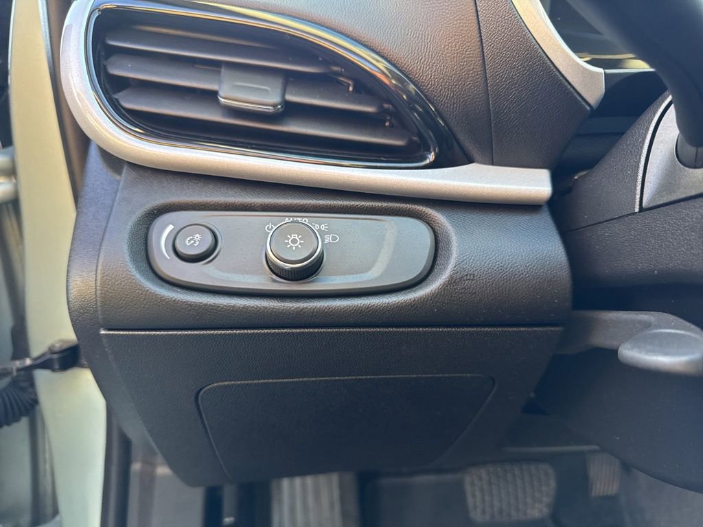 Used 2019 Chevrolet Volt LT w/ Power Convenience Package image 20