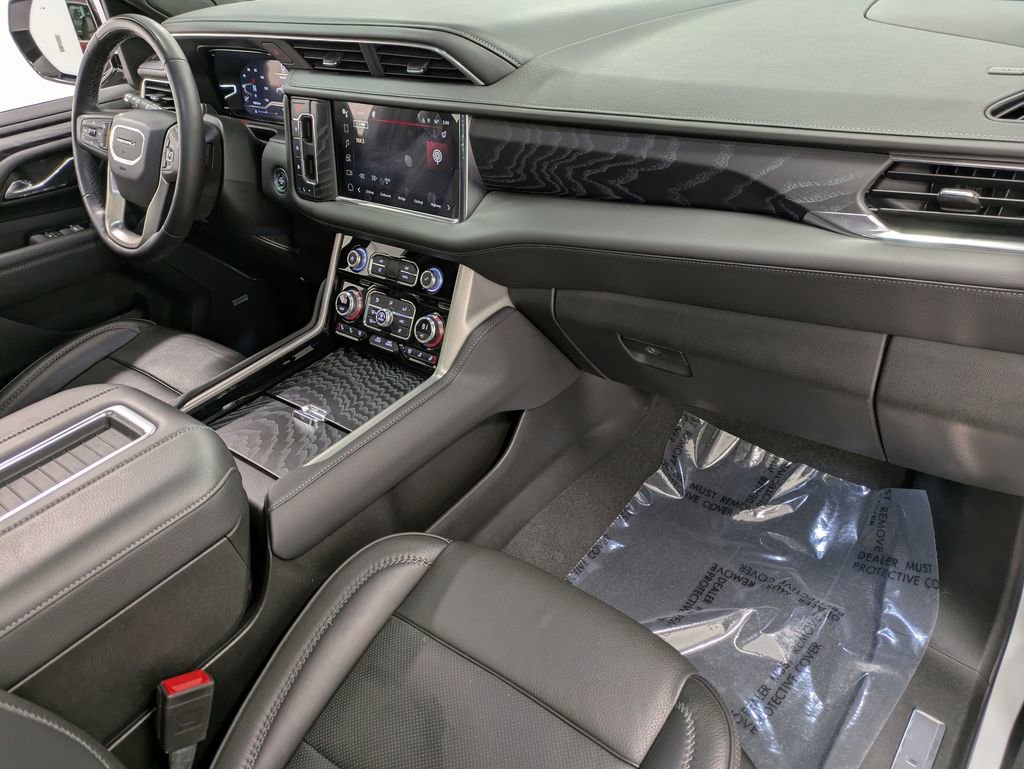 Used 2023 GMC Yukon Denali w/ Advanced Technology Package image 30