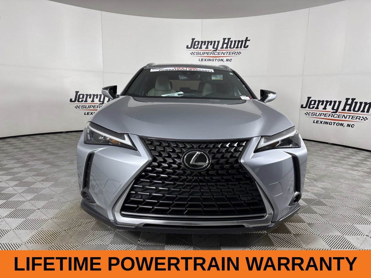 Used 2023 Lexus UX 250h FWD w/ Premium Package image 3