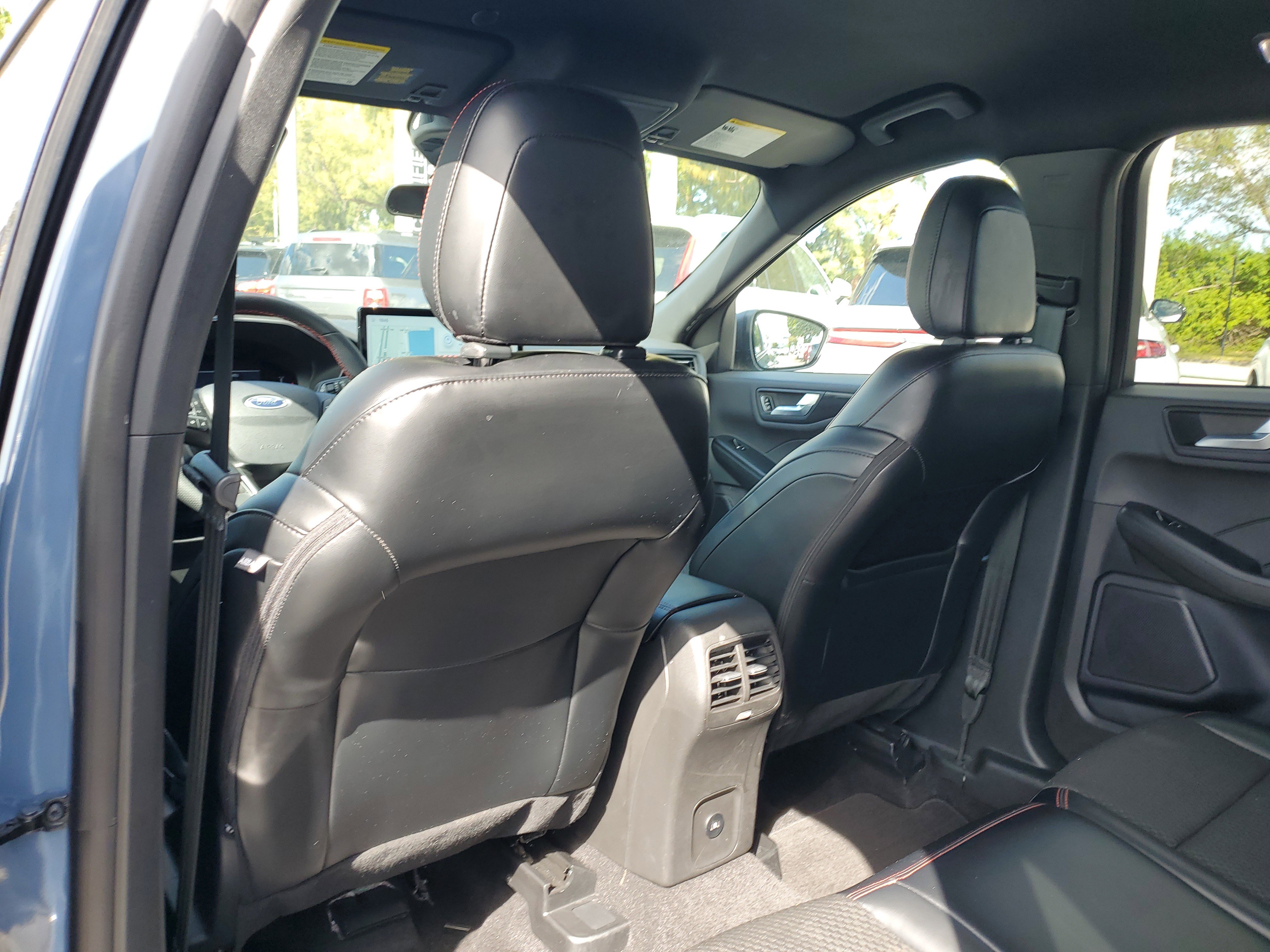 Used 2024 Ford Escape ST-Line w/ Tech Pack #1 image 11
