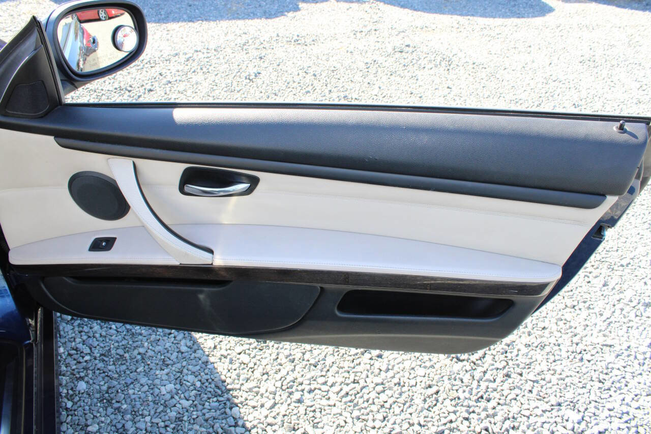 Used 2013 BMW 328i Convertible image 27