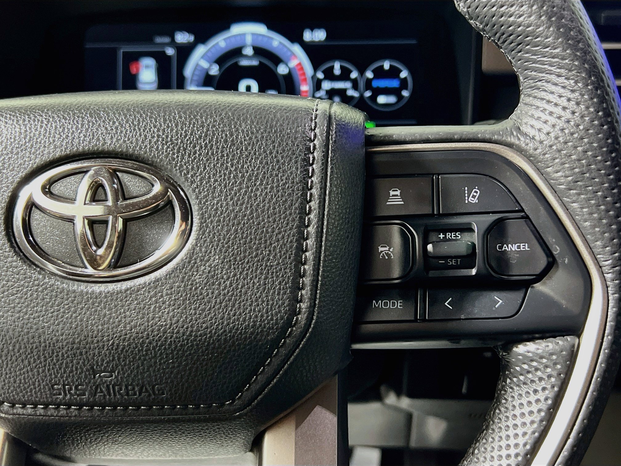 Used 2025 Toyota Sequoia Limited AWD/4WD image 19