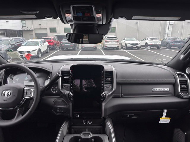 New 2026 RAM 2500 Laramie AWD/4WD image 24
