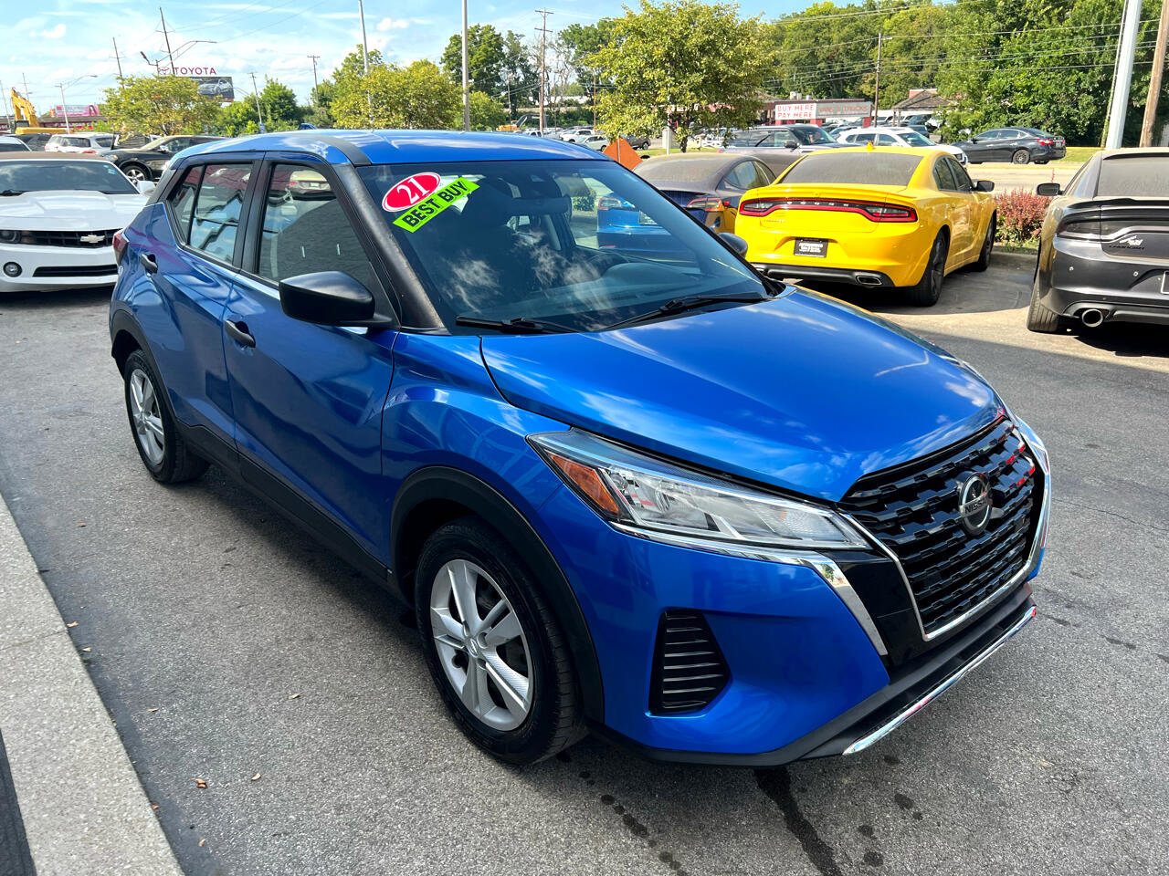 Used 2021 Nissan Kicks S image 9