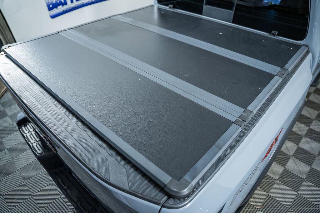 Used 2024 Nissan Frontier PRO-4X w/ Pro Convenience Package image 9