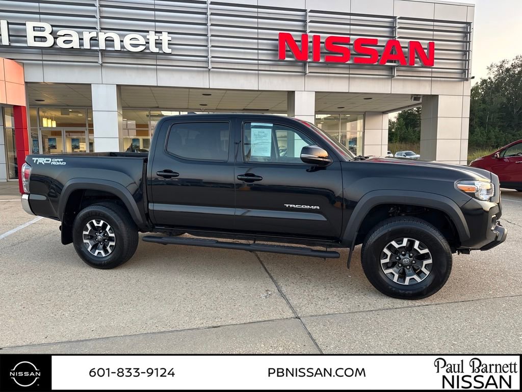 Used 2022 Toyota Tacoma TRD Off-Road image 8