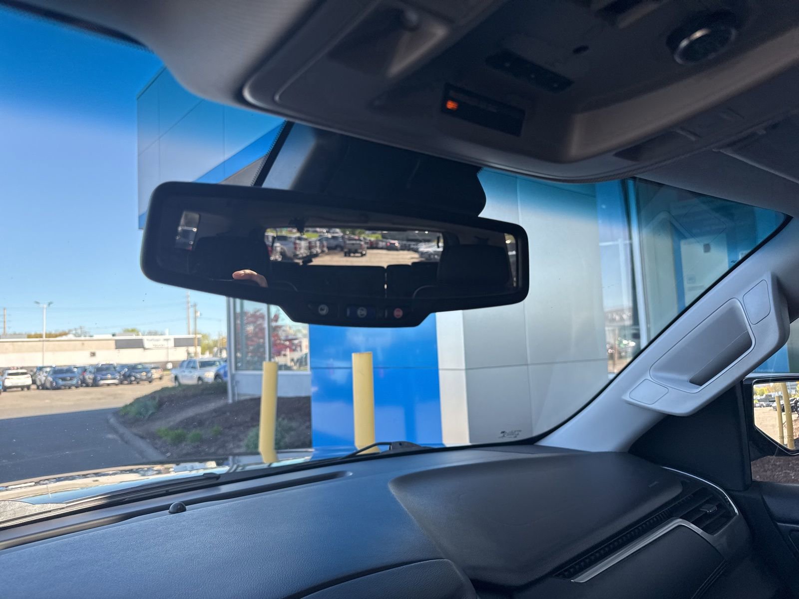 Used 2015 Chevrolet Tahoe LT AWD/4WD image 32