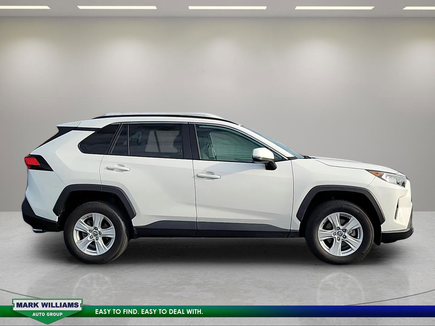 Used 2020 Toyota RAV4 XLE image 2
