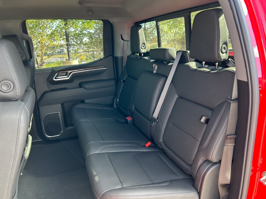 New 2026 Chevrolet Silverado 1500 LT w/ Z71 Off-Road Package AWD/4WD image 19