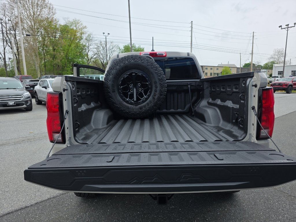 New 2026 Chevrolet Colorado ZR2 w/ ZR2 Bison Edition AWD/4WD image 18