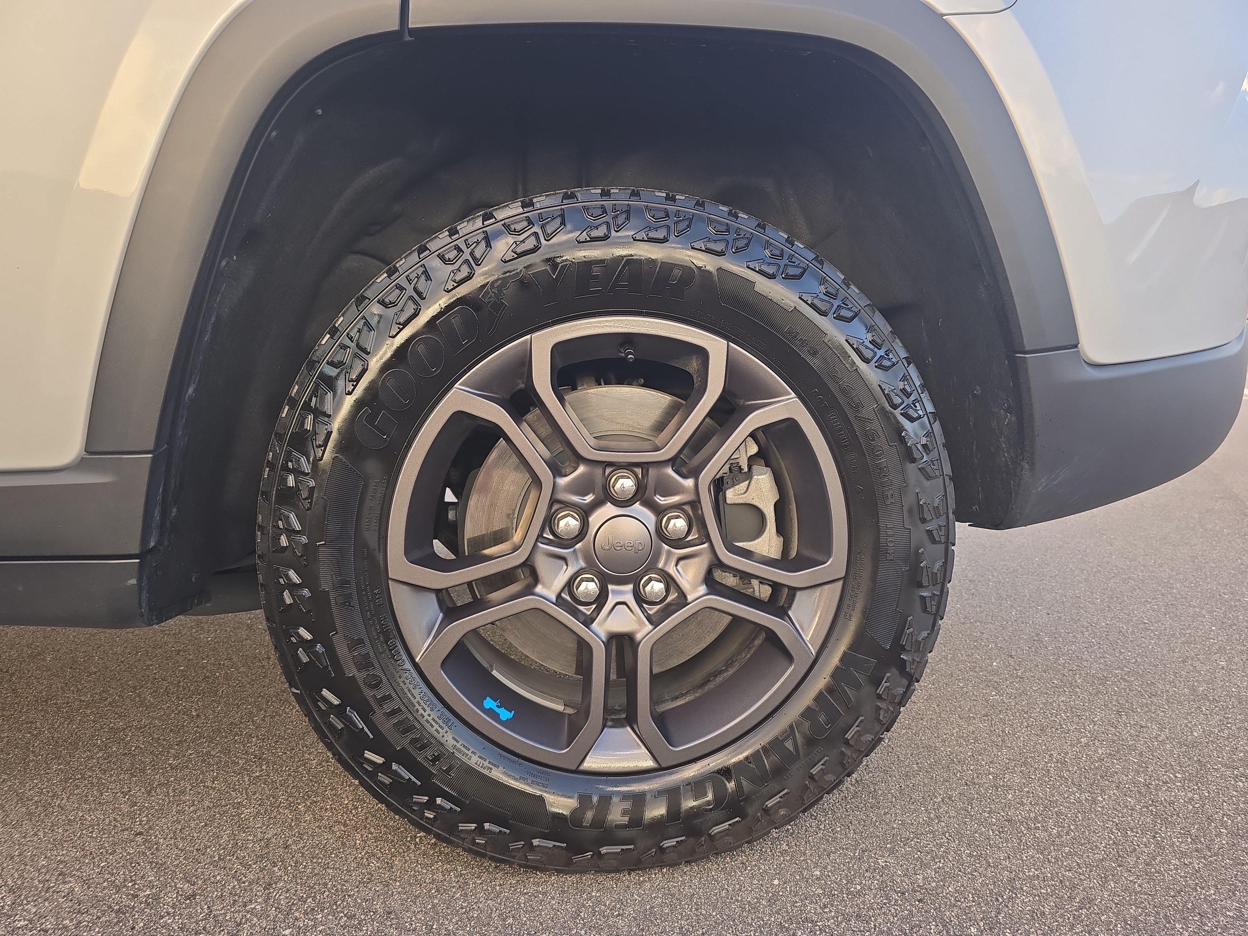 Used 2024 Jeep Grand Cherokee Trailhawk AWD/4WD image 32
