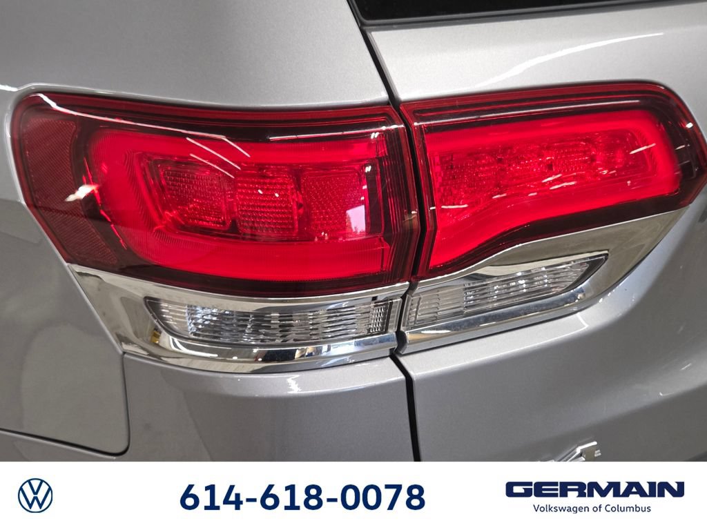 Used 2020 Jeep Grand Cherokee Laredo w/ Quick Order Package 2BN North AWD/4WD image 16