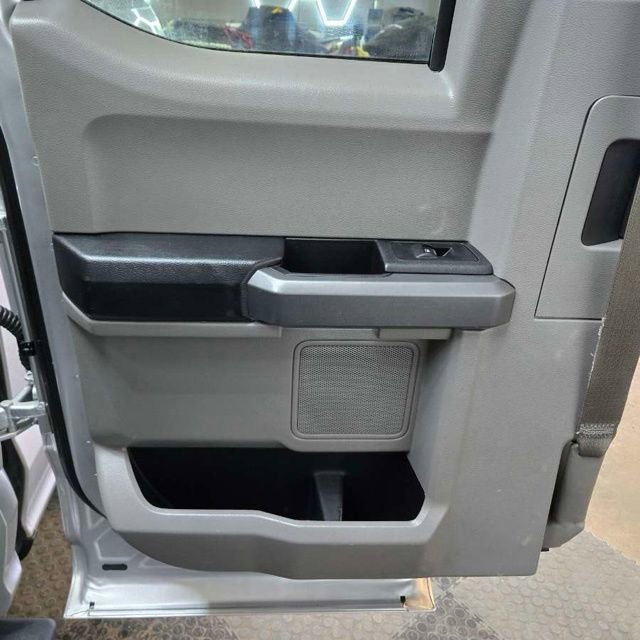 Used 2015 Ford F150 XLT w/ Equipment Group 302A Luxury image 32