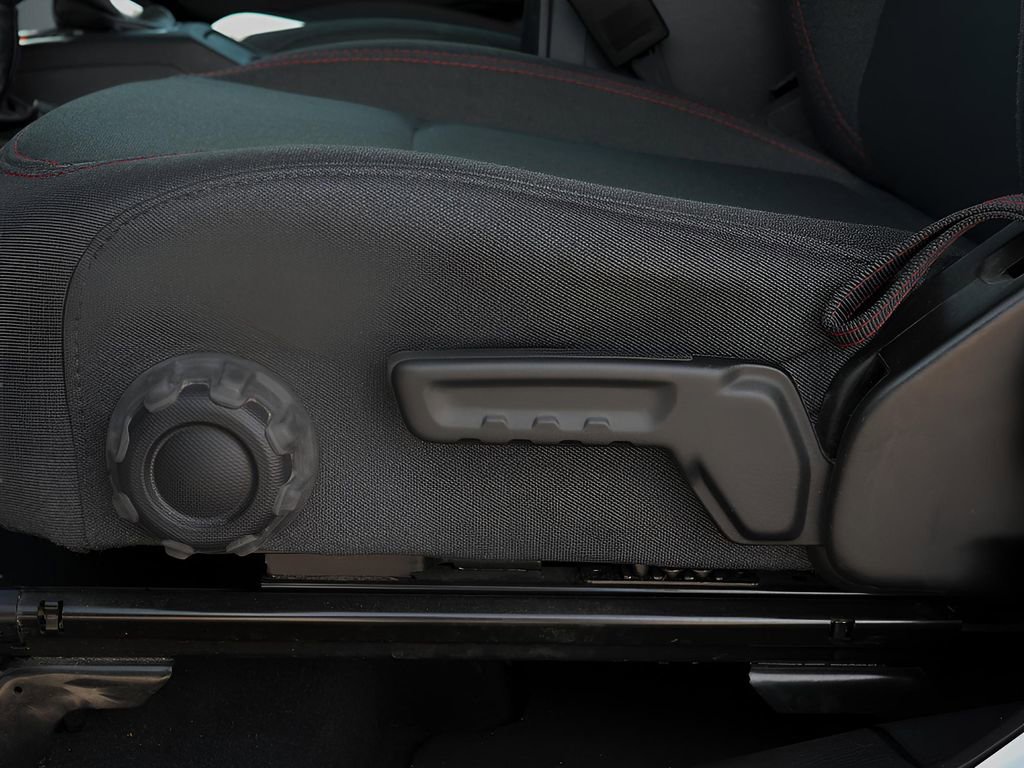 Used 2025 Jeep Wrangler Unlimited Rubicon image 26