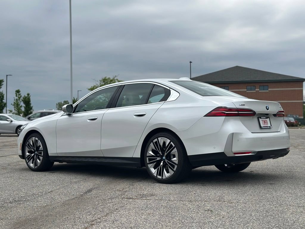New 2026 BMW 530i xDrive w/ Premium Package AWD/4WD image 5
