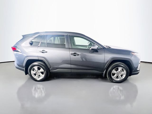 Used 2025 Toyota RAV4 XLE w/ Convenience Package FWD image 9