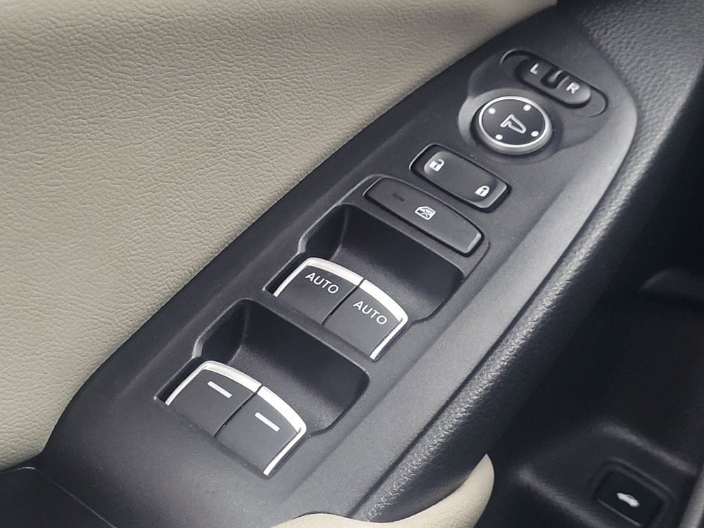 Used 2018 Honda Accord LX image 27
