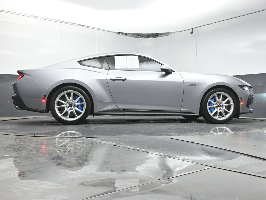Used 2024 Ford Mustang GT Premium RWD image 35