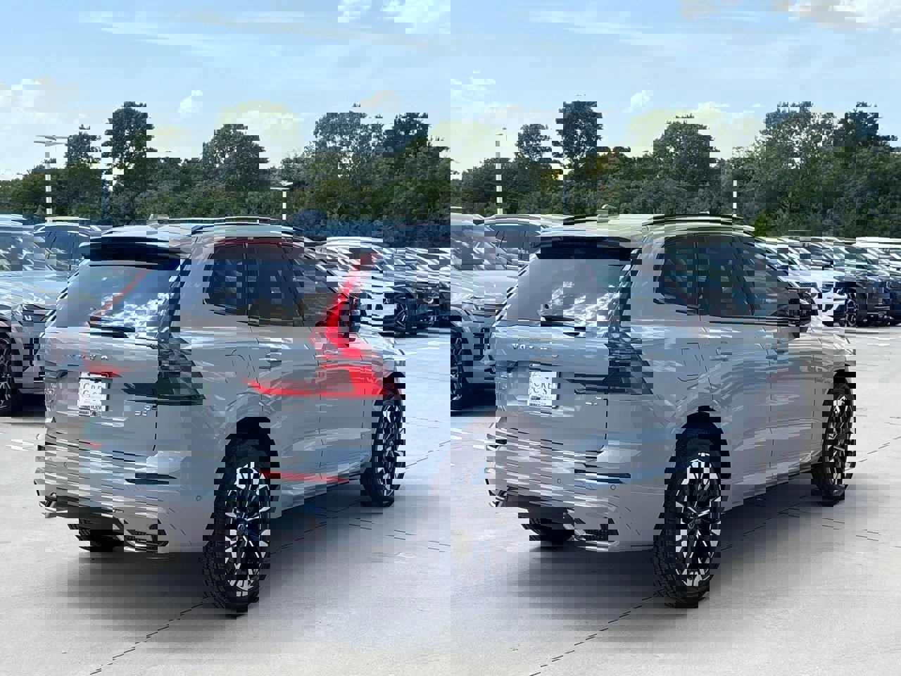 New 2026 Volvo XC60 B5 Plus w/ Protection Package Premier image 4