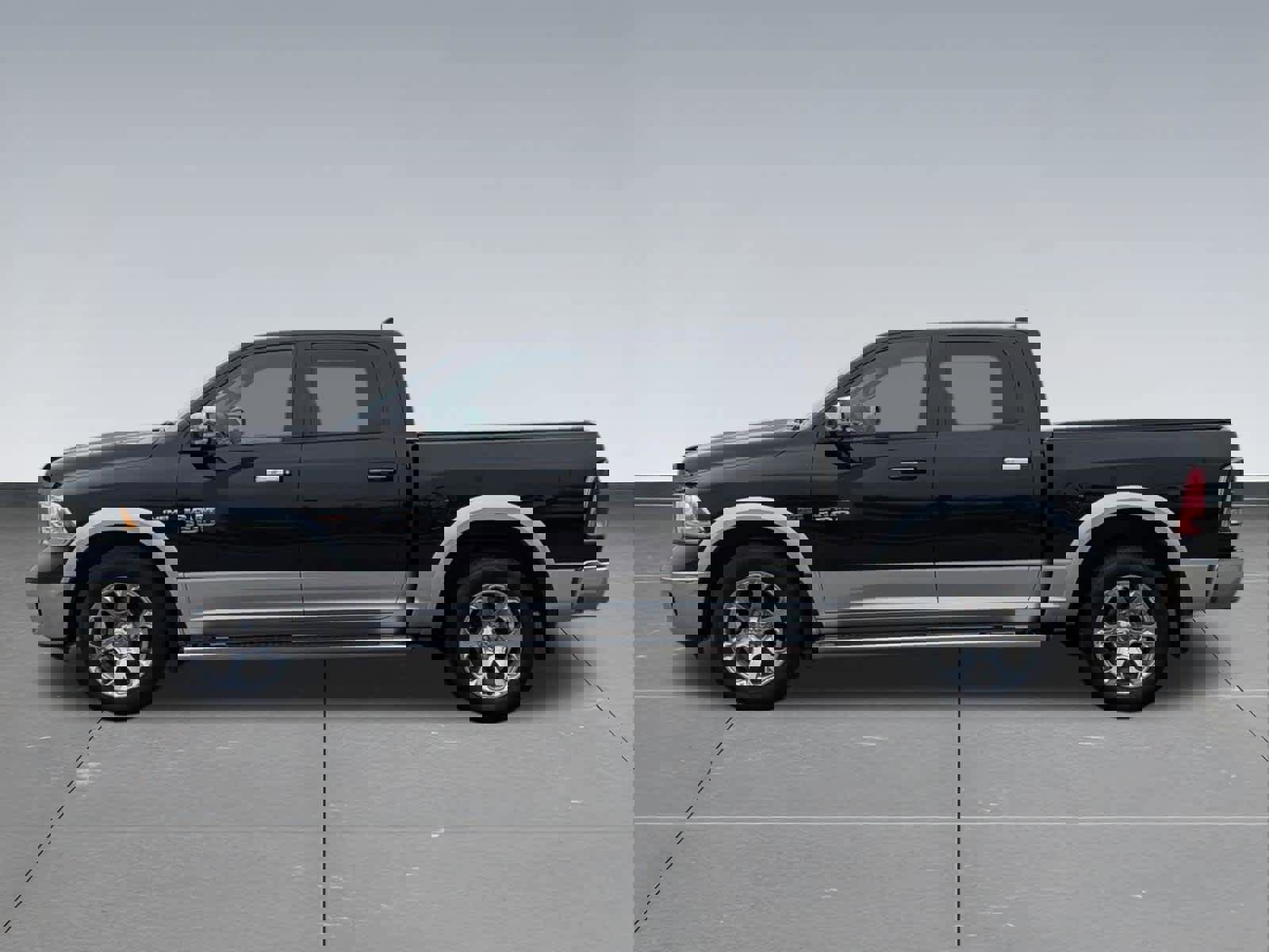 Used 2016 RAM 1500 Laramie w/ Convenience Group AWD/4WD image 3