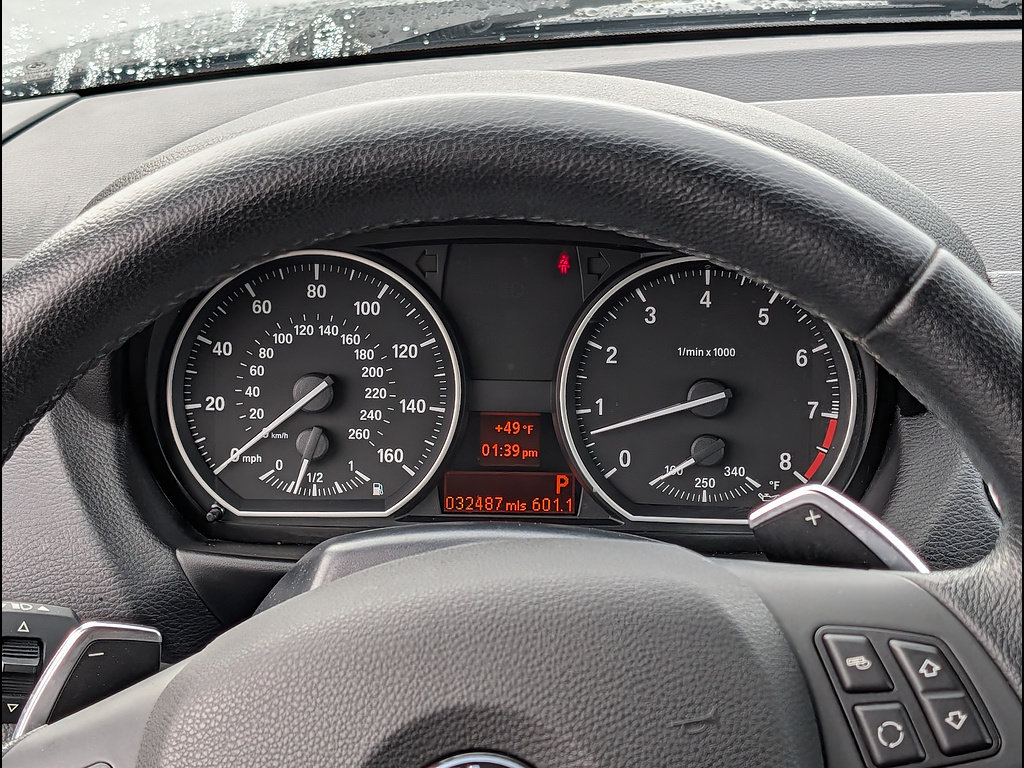 Used 2012 BMW 135i Convertible RWD image 19