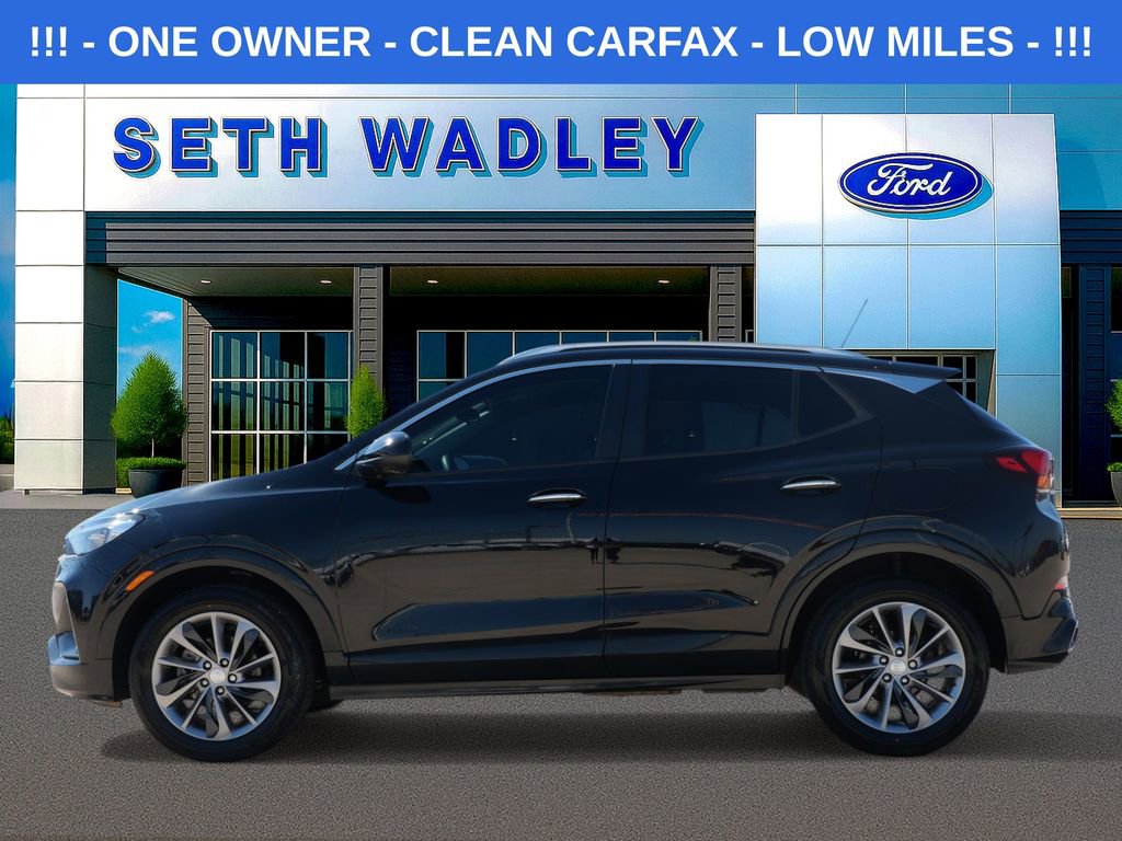 Used 2022 Buick Encore GX Select w/ Sport Touring Package image 3