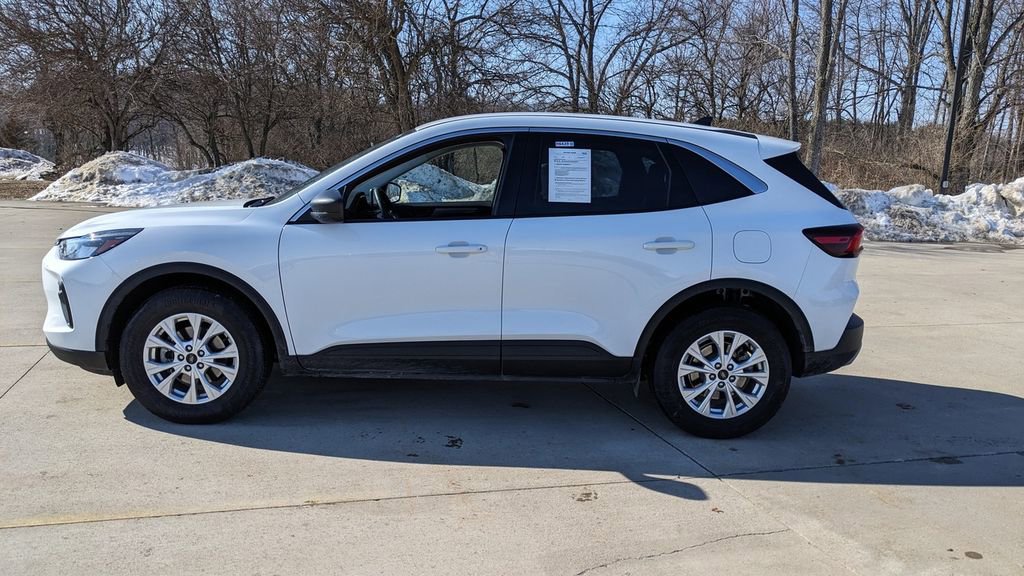 Used 2023 Ford Escape Active image 6