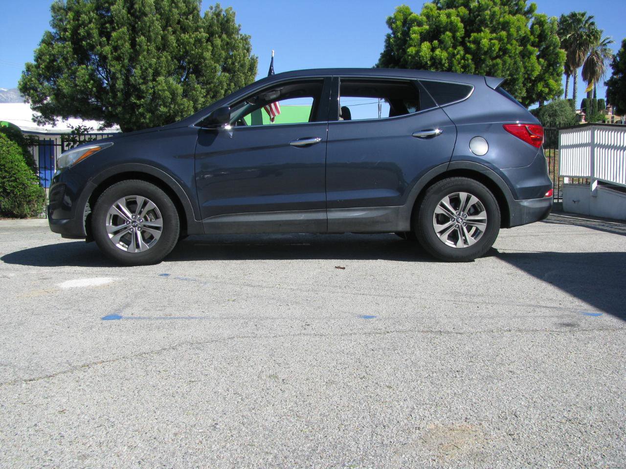 Used 2014 Hyundai Santa Fe Sport FWD image 1
