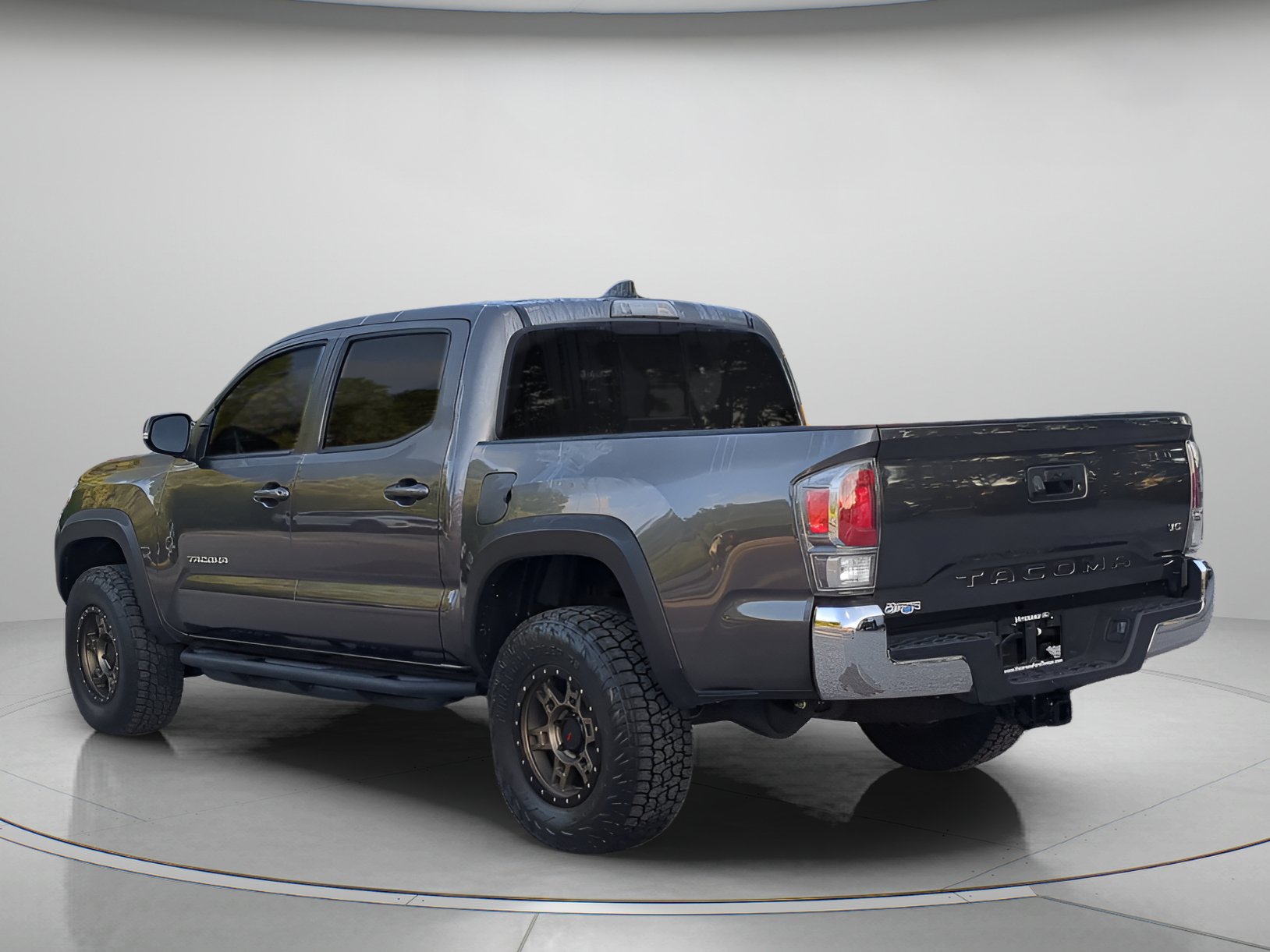 Used 2021 Toyota Tacoma TRD Off-Road AWD/4WD image 42