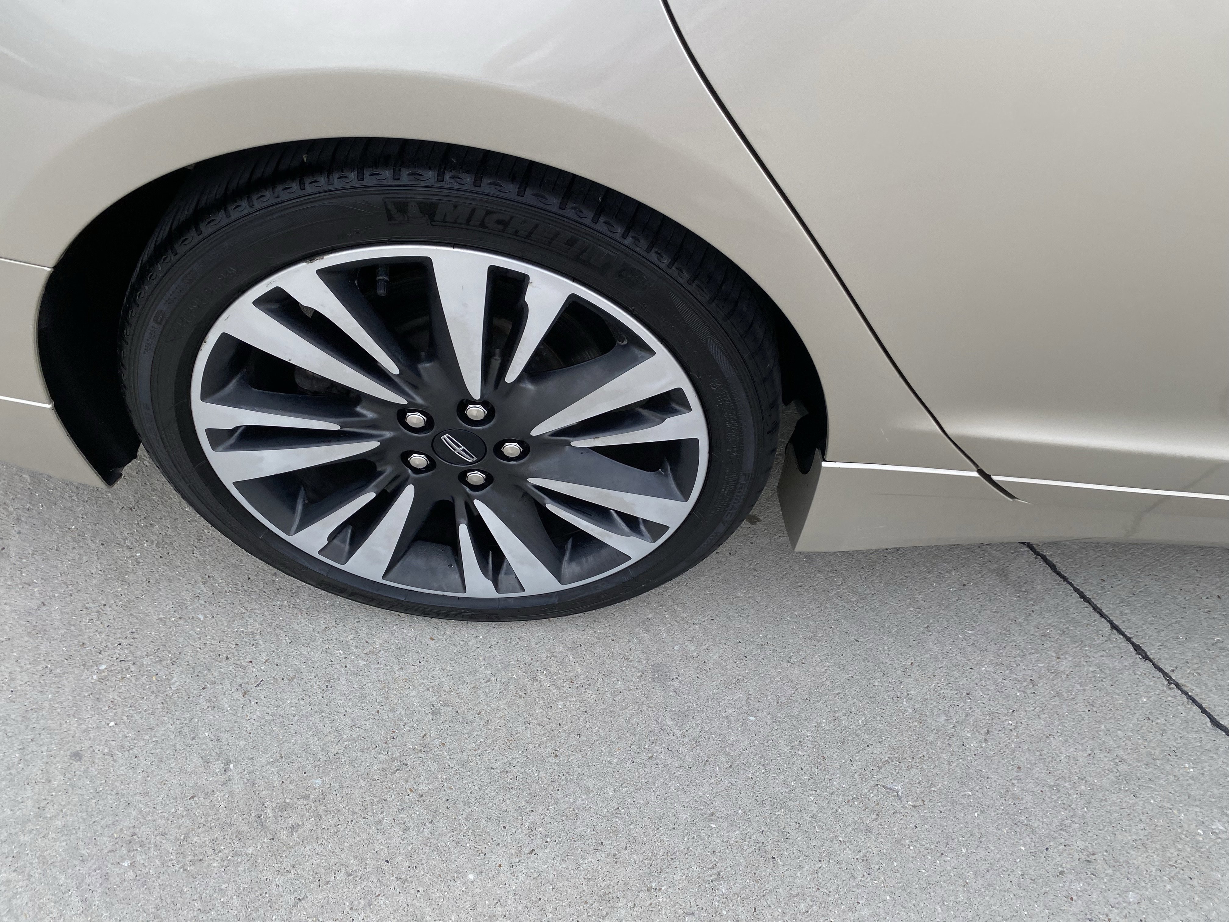 Used 2017 Lincoln MKZ Reserve w/ Technology Package image 5