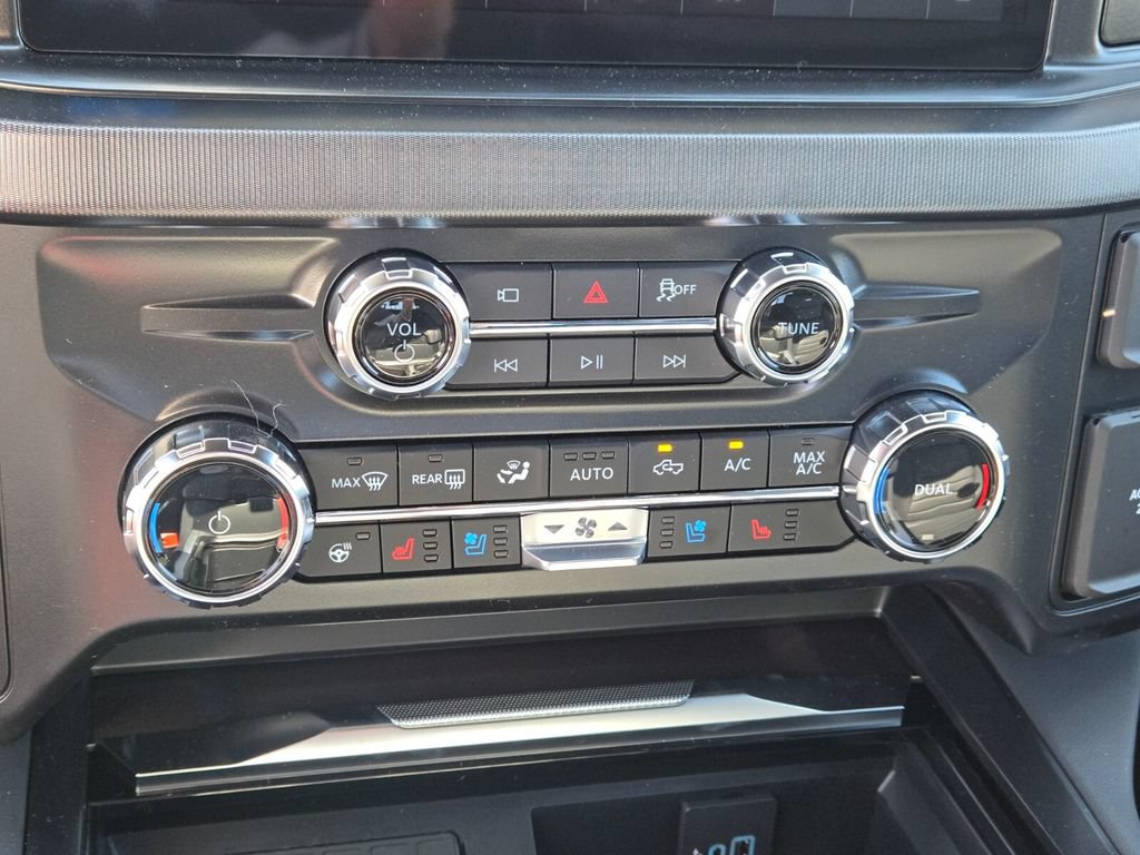 New 2026 Ford F350 Platinum AWD/4WD image 17