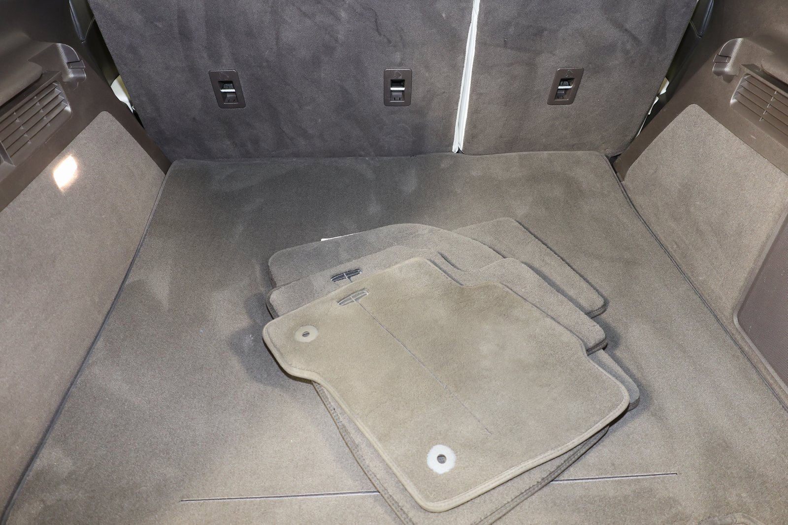 Used 2022 Lincoln Nautilus Black Label w/ Class II Trailer Tow Package image 18