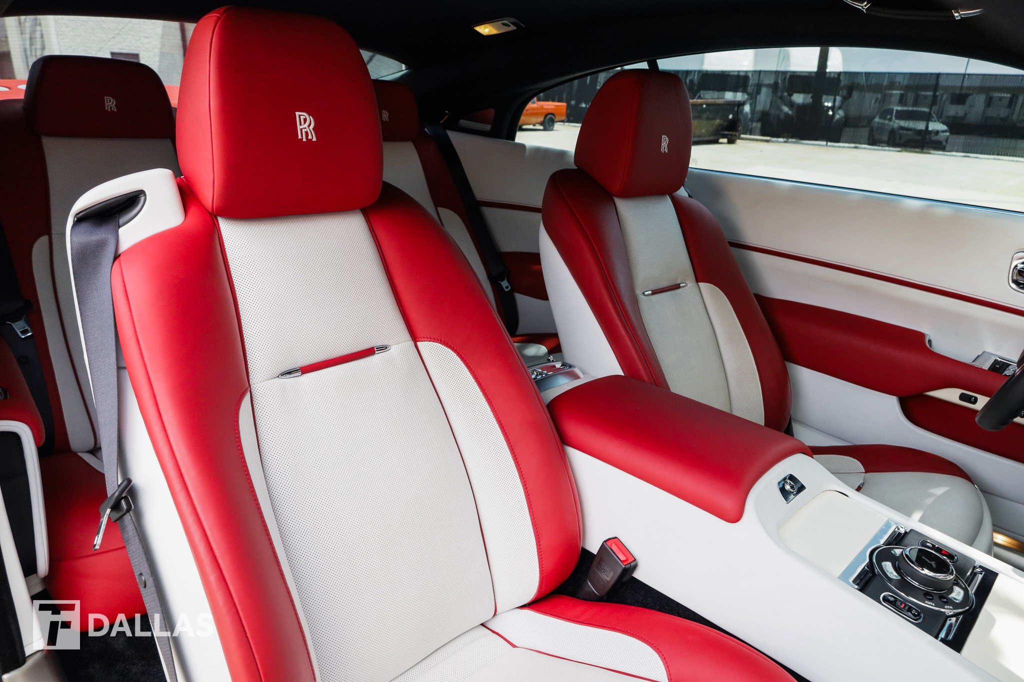 Used 2019 Rolls-Royce Wraith RWD image 34