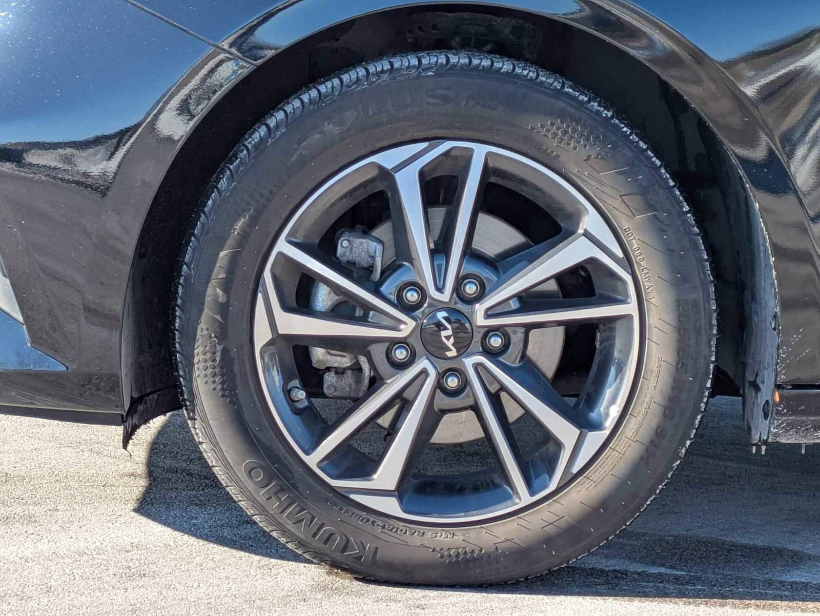 Used 2024 Kia Forte LXS image 13