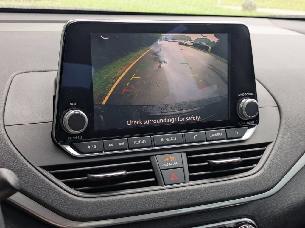 Used 2025 Nissan Altima 2.5 S FWD image 18