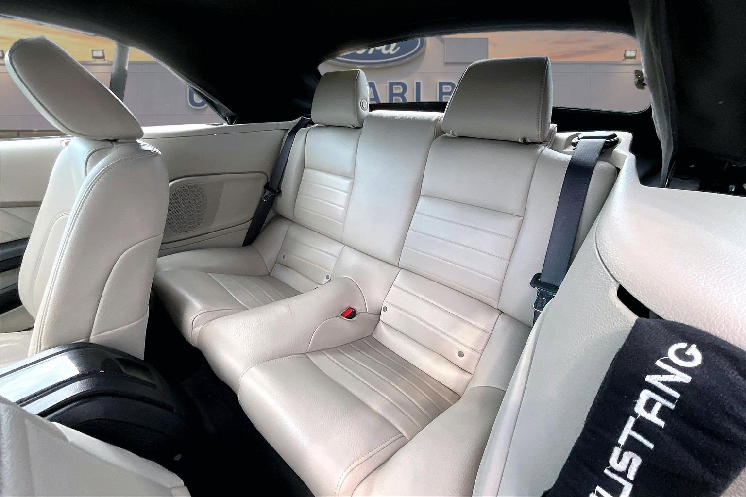 Used 2011 Ford Mustang GT Premium w/ Comfort Pkg RWD image 26