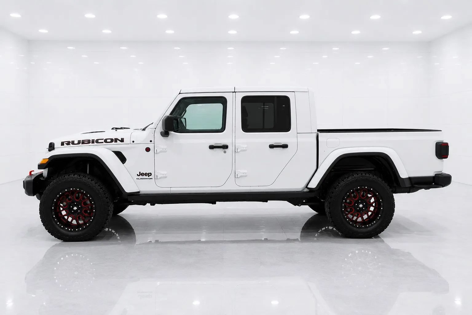 Used 2021 Jeep Gladiator Rubicon AWD/4WD image 2