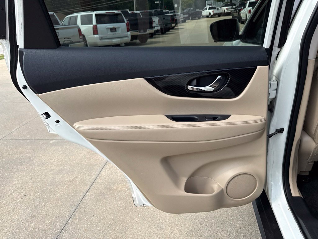 Used 2019 Nissan Rogue SL AWD/4WD image 41