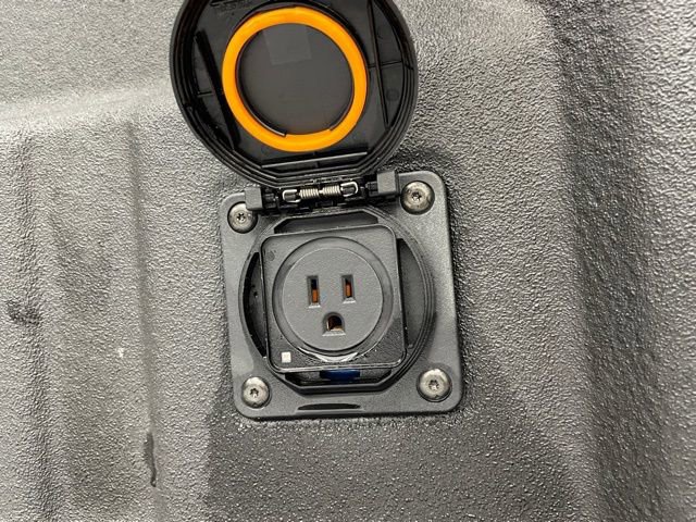 Certified 2024 Chevrolet Colorado Z71 w/ Z71 Convenience Package 2 image 16