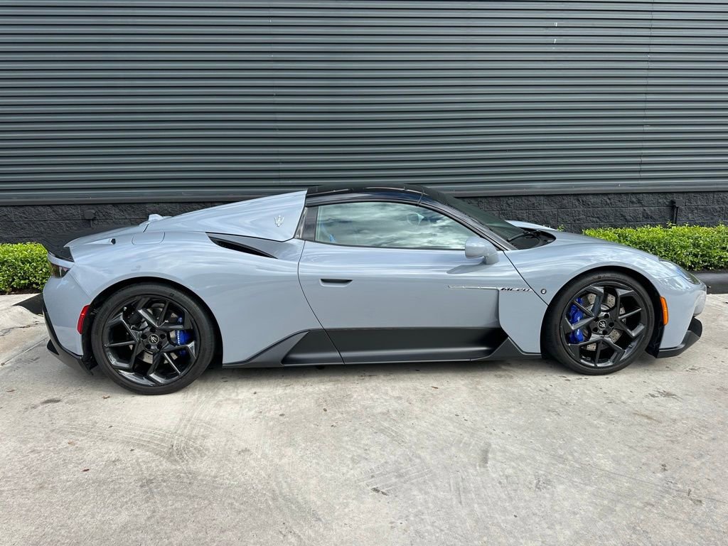 Used 2023 Maserati MC20 Spyder image 10