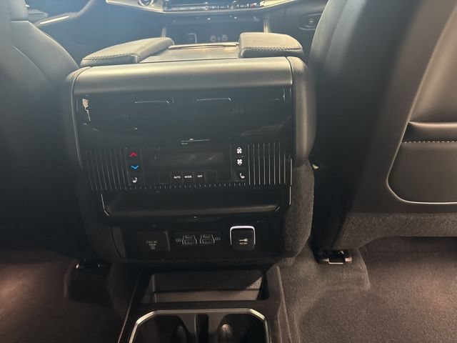 New 2026 Jeep Grand Wagoneer L Limited AWD/4WD image 32