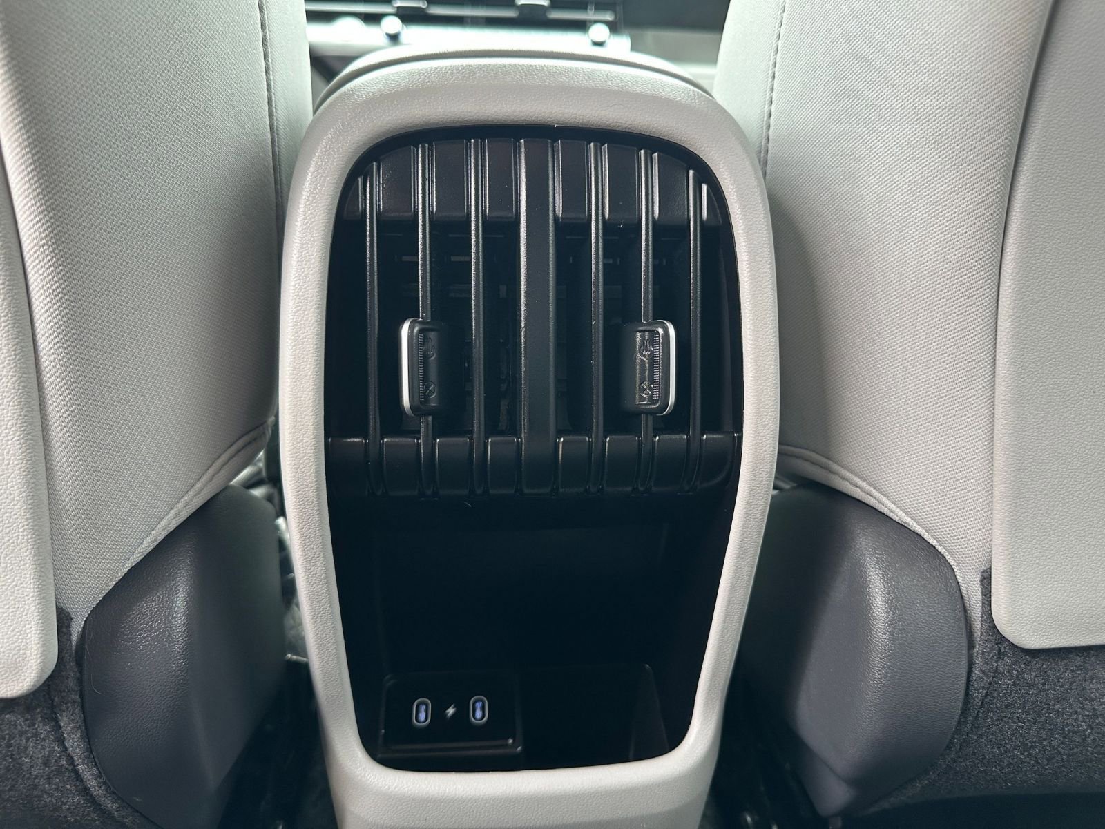 Used 2025 Hyundai Kona SEL image 24