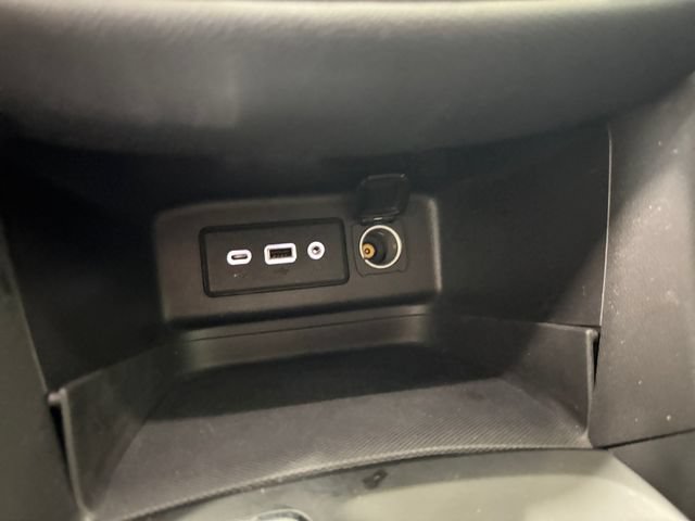 Used 2019 Chevrolet Equinox LT FWD image 16
