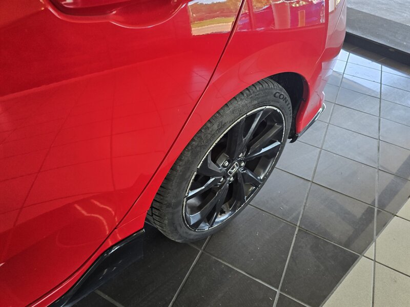Used 2017 Honda Civic Sport image 28