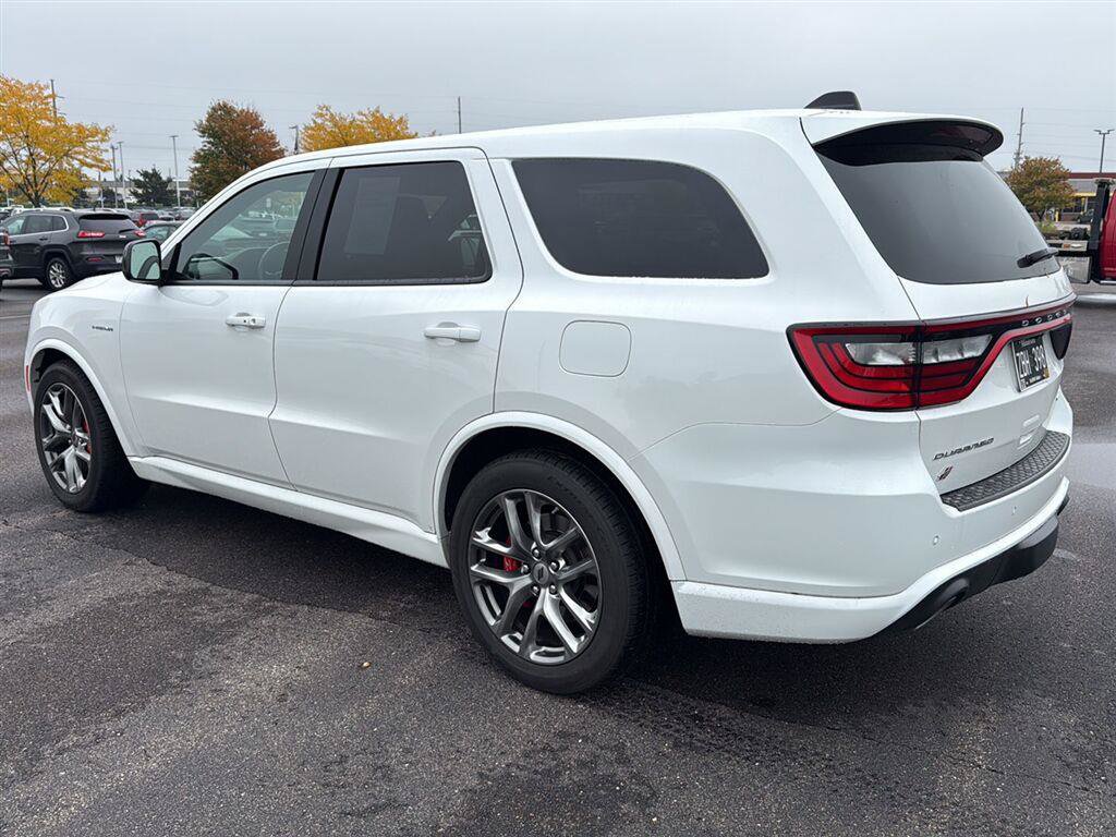 Used 2023 Dodge Durango R/T w/ Tow 'N Go Package AWD/4WD image 4