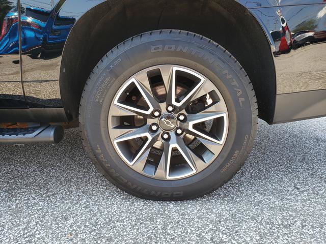 Used 2022 Chevrolet Suburban Z71 w/ Luxury Package AWD/4WD image 33